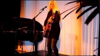Nilla Nielsen - Ain&#39;t Got Much  (Live in Vaerlöse 2013)