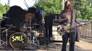 Smile Empty Soul - Don&#39;t Ever Leave (Live) Boathouse Waterway