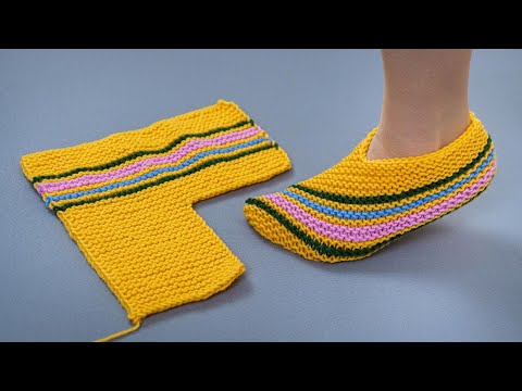 Very simple slippers out of leftovers of yarn with one swatch!