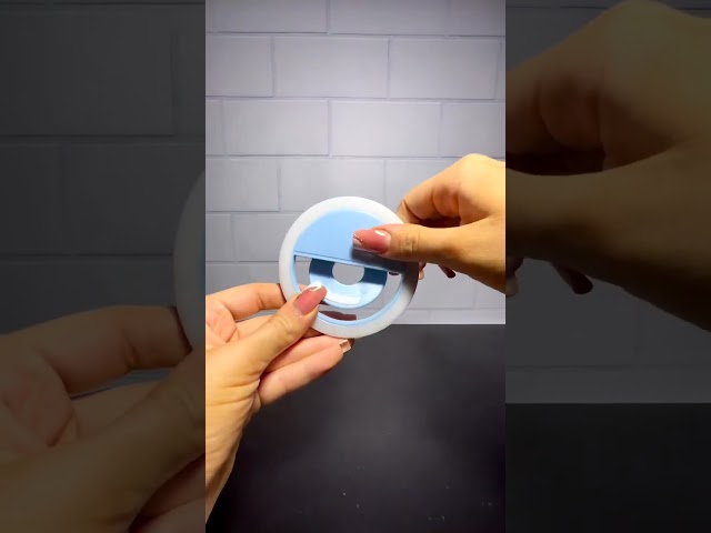 Vídeo relacionado con TONEOF Luz Portátil, Luz Selfie Recargable 2000mAh con Clip Giratorio de 360°, Ajuste de Estudio en 10 Niveles, Luz Movil para Videollamadas/Estudio Fotografía/Maquillaje/TikTok/Zoom-Negra