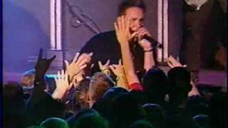 Papa Roach - Time And Time Again live