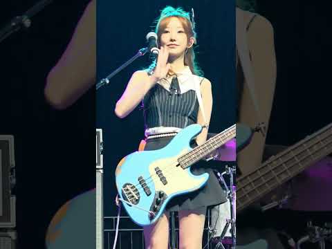 QWER (최애의 아이들) - Harmony of Stars - Minneapolis 20251107