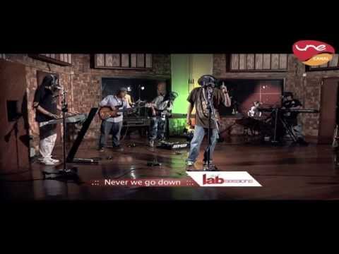 Ras Jahonnan & Natural Selection - Never We Go Down (HD live @ Music Lab Sessions)