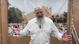 הרב שמואל אליהו בברכת הטוב והמיטב על חיסול המחבל יחיא סינוואר | סוכות תשפ"ה (הרב שמואל אליהו) - התמונה מוצגת ישירות מתוך אתר האינטרנט יוטיוב. זכויות היוצרים בתמונה שייכות ליוצרה. קישור קרדיט למקור התוכן נמצא בתוך דף הסרטון