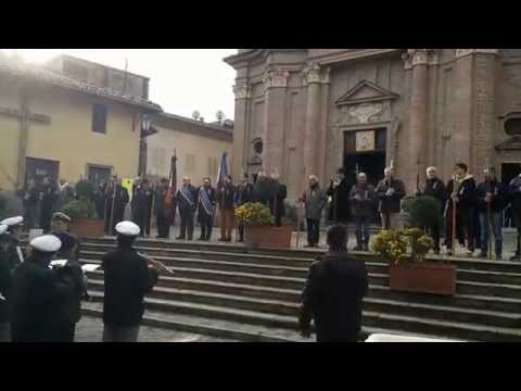 Festa patronale di Sant'Ambrogio di Torino - il corteo con l'Abbà arriva alla chiesa