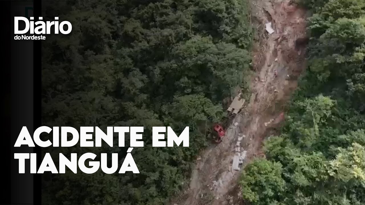 Imagem da notícia Caminhão é retirado de penhasco 10 dias após acidente em Tianguá, Interior do Ceará; veja vídeo
