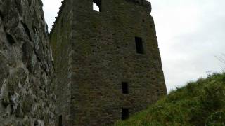 preview picture of video 'Dunnottar Castle - Stonehaven Scotland'