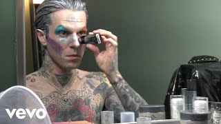 Music video thumbnail preview for The Neighbourhood - The Mono-Tones (Official Lyric Video) by The Neighbourhood