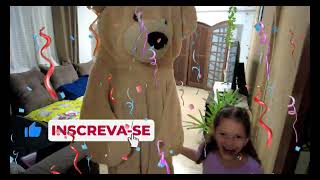 LUNA EM: MEU AMIGO URSO, UMA HISTORIA DE AMIZADE VERDADEIRA COM UM URSO.