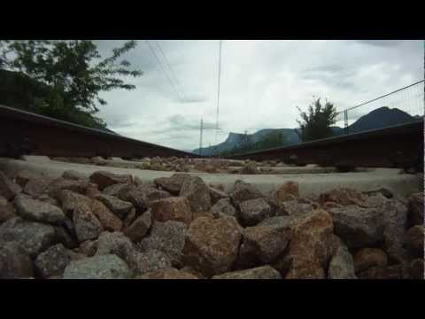 Trenitalia Zug von unten! treno Trenitalia da sotto