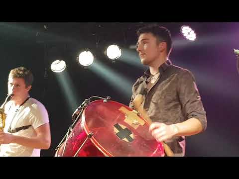 Couriaut Saxband   Hanter dro