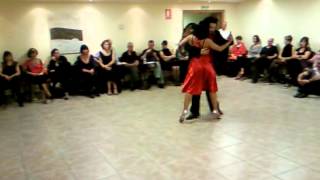 Sebastian y Marina Alcalde 2010, bailan Tango "Santa Milonguita"