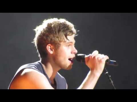 Long Way Home - 5SOS ROWYSO Tour @ SPAC, Saratoga Springs (26/8/15)