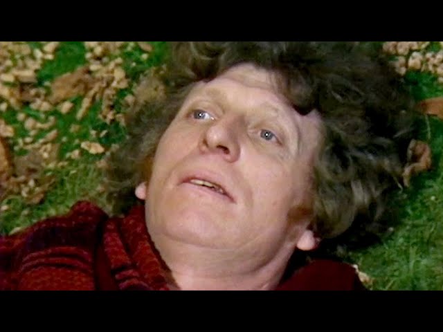 The Fourth Doctor Regenerates | Logopolis | Doctor Who