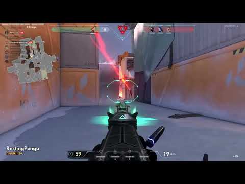 Clutching two 1v3s with lineups two rounds in a row