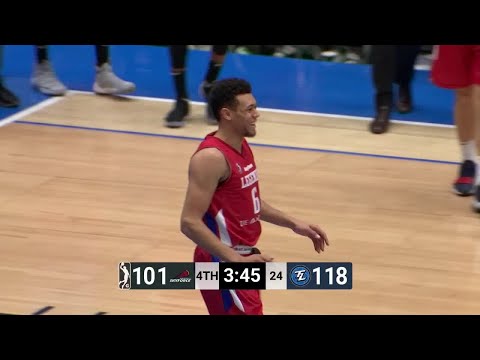Wade Baldwin IV rocks the rim