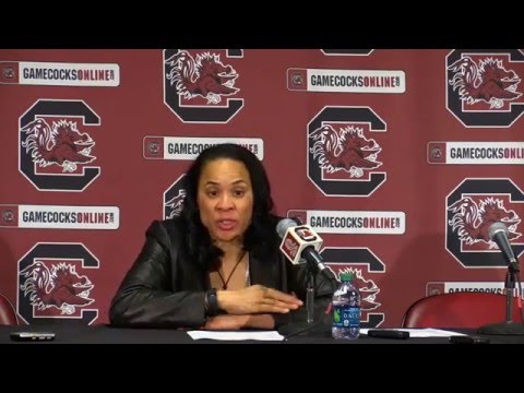 USC Coach Dawn Staley after loss to UConn