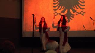Erzana Aliu & Bleona Aliu - Mora Udhe Kah Manastiri