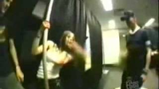 Download lagu Avril Lavigne - Egos and Icons (Interview part 2) mp3