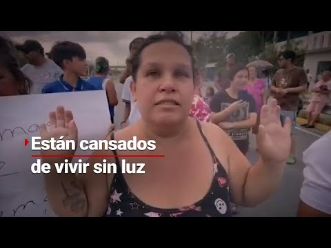 ¡NO TIENEN LUZ! Vecinos en San Nicolás de la Garza bloquean calles; exigen el servicio de energía