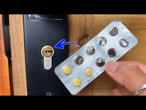 Don’t Panic! Emergency Way to Open a Locked Door Without a Key