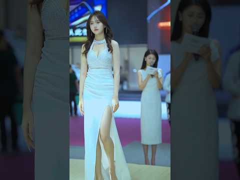 LOUISE ROBERT Best Model Moments FW 2023 , modeling s youtubeshort #youtube #video #shortsfeed