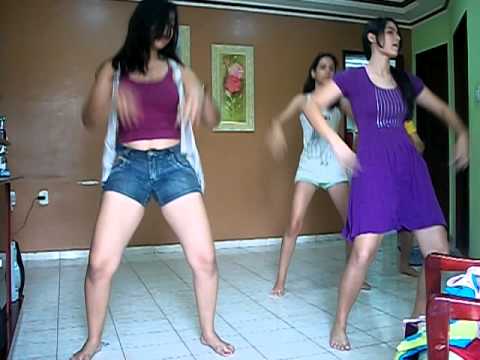 Shakira waka waka :*