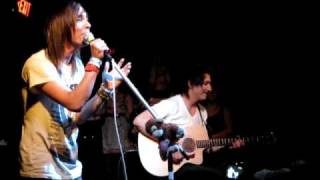 &quot;Kissing In Cars&quot; Pierce the Veil @Soma San Diego 04/03/10