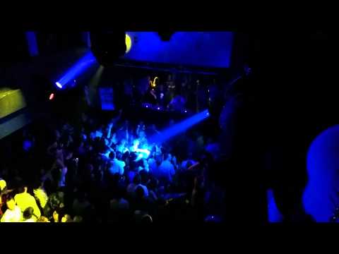 Gabriel & Dresden @ the MID dropping Sia "The Girl You Lost To Cocaine" [Sander van Doorn Remix]