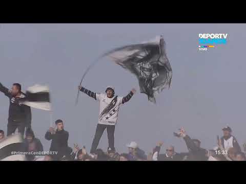 Emotivo recibimiento de la hinchada de #Claypole en el clásico ante #SanMartín