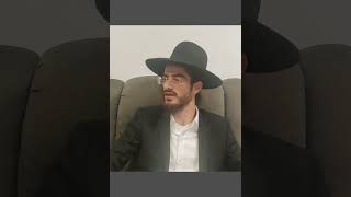 בעל קורא בתורה בקריאת שנים מקרא ואחד תרגום - הרב ינון עובדיה ברכה (הרב ינון עובדיה ברכה) - התמונה מוצגת ישירות מתוך אתר האינטרנט יוטיוב. זכויות היוצרים בתמונה שייכות ליוצרה. קישור קרדיט למקור התוכן נמצא בתוך דף הסרטון