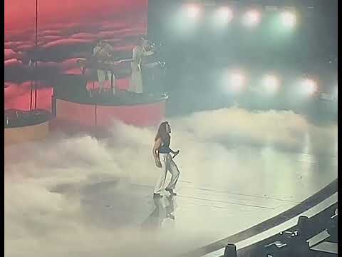 Julien Doré - Porto Vecchio - La nouvelle tournée des Zéniths - Accor Arena - Paris 2025