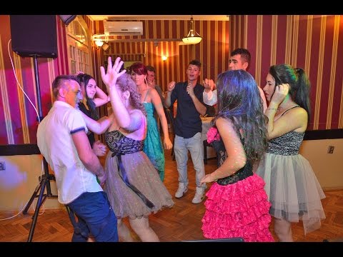 13 Dj botez (HORA MARE BOTEZ) cameraman fotograf - 0751132073 - DjFotoFilm