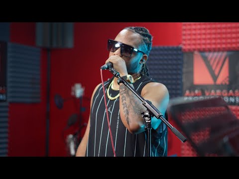 Makaco El Cerebro - Me Tiran La Mala - EN VIVO - (Visualizar)