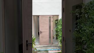 ประตูบานเปิดลูกฟูกทึบ กระจกลอนแก้ว พร้อมช่องแสงข้าง