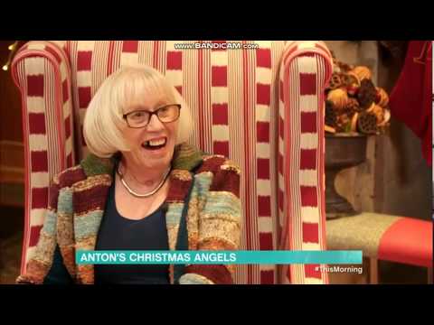 Lesley skates with Torvill & Dean