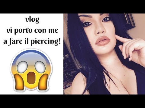 Fortemente candeggia una faccia Pelle di pigmentazione a varicosity