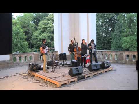 KATKA GARCIA & KON SIRA