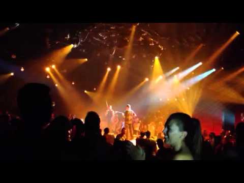 Mazonakis Kaneis edo den tragouda/Mpalamo live Thalassa 2012