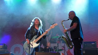 Suzi Quatro - Tear Me Apart - Live 2018