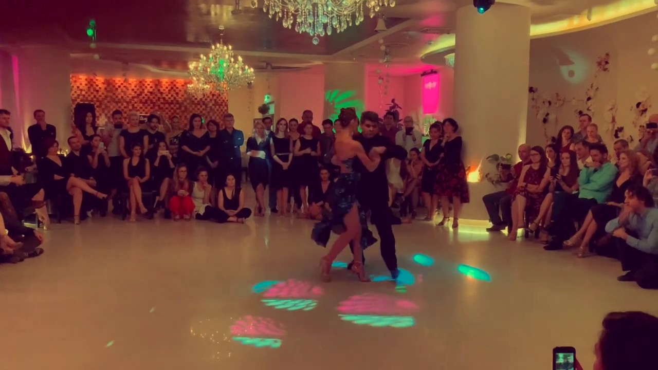 Alejandra y Adrian Veredice - Roberto Goyeneche - Romance De Barrio @ Tango VIP