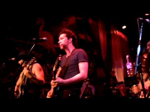 Chicha Dust Performs at Flamingo Cantina