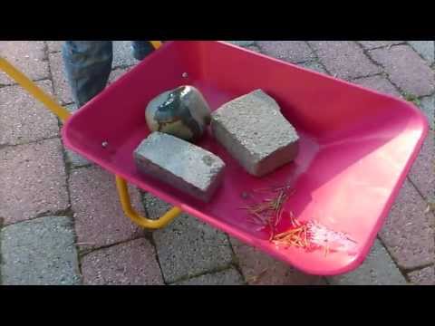 Köra skottkärra - precis