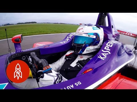 これぞ未来！電気自動車のカーレース「フォーミュラE」とは？