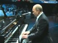 В Путин сыграл 'С чего начинается Родина' и спел песню 