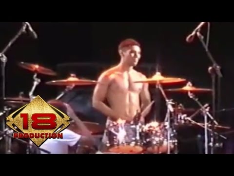 Element - Maaf Dari Surga (Live Konser Kota Baru 29 April 2006)