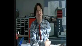 Маршалл Ланкастер в роли Криса Скелтона