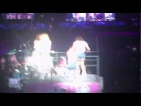 121125 SNSD - Gee, Kissing you SMtown BKK