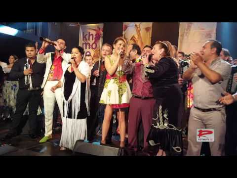 Závěr galakoncertu Světového romského festivalu Khamoro 2016