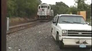 preview picture of video 'NJ Transit GP40 4205 w/ Comet 's  Annandale Station'